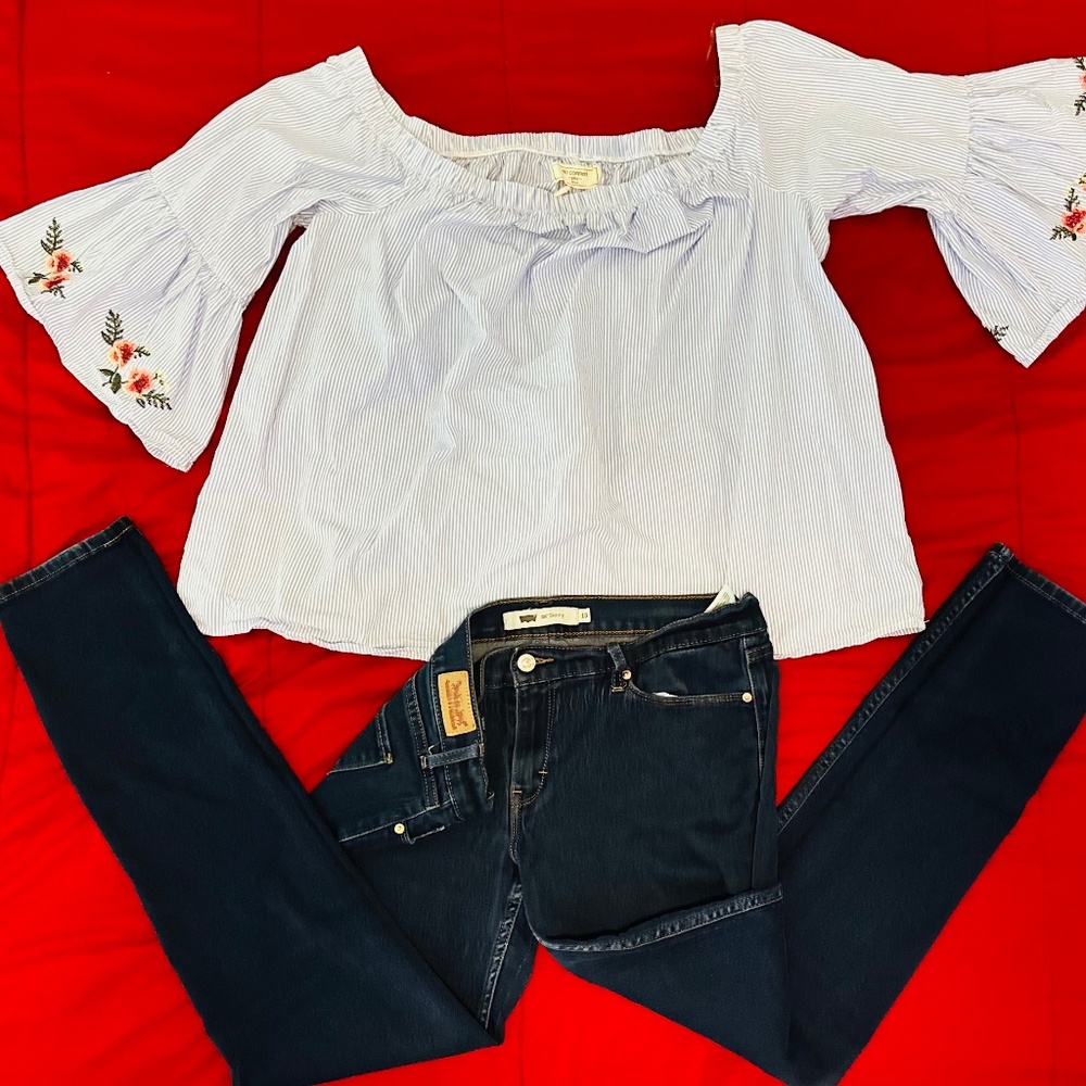 Blouse and jeans 👖
